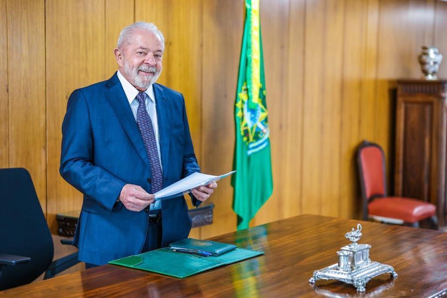 President Lula da Silva in his office (Ricardo Stucker / Lula's social media courtsey)