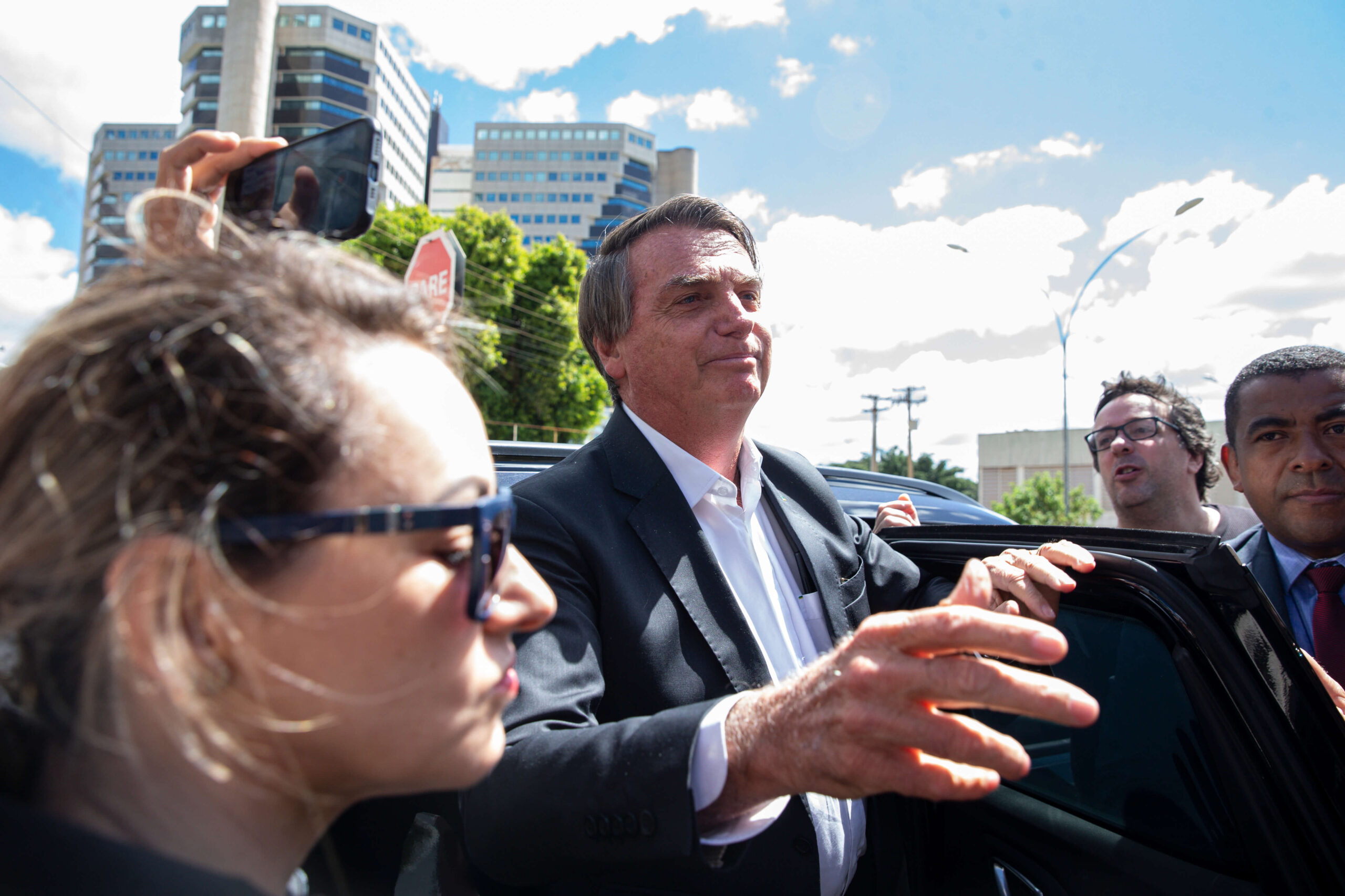 Former President Jair Bolsonaro after giving testimony to the Federal Police in Brasilia (Marcelo Camargo/Agência Brasil courtesy)