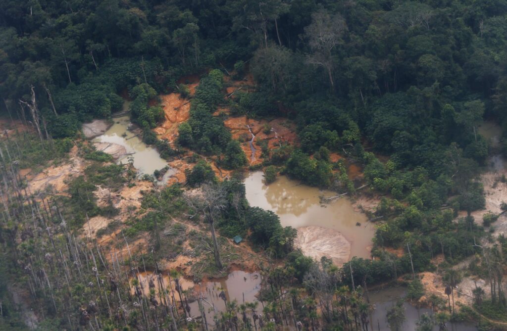 Illegal mining in Yanomami Indigenous Land (courtesy of Fernando Frazão/Agência Brasil)